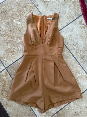 LUSH- Deep V-Neck Rust Brown Sleeveless Romper